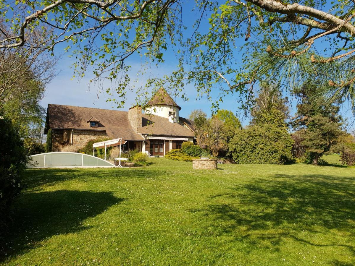 Le Fuchier Bed & Breakfast Saint-Martin-de-Fressengeas ภายนอก รูปภาพ