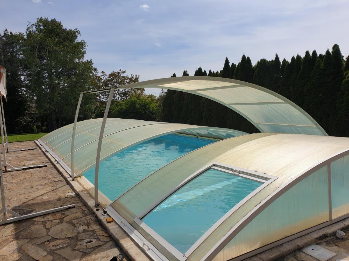 Le Fuchier Bed & Breakfast Saint-Martin-de-Fressengeas ภายนอก รูปภาพ